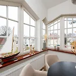 Brunnenstrasse, App 3 *